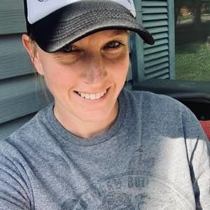 Meet your Posher, Deena